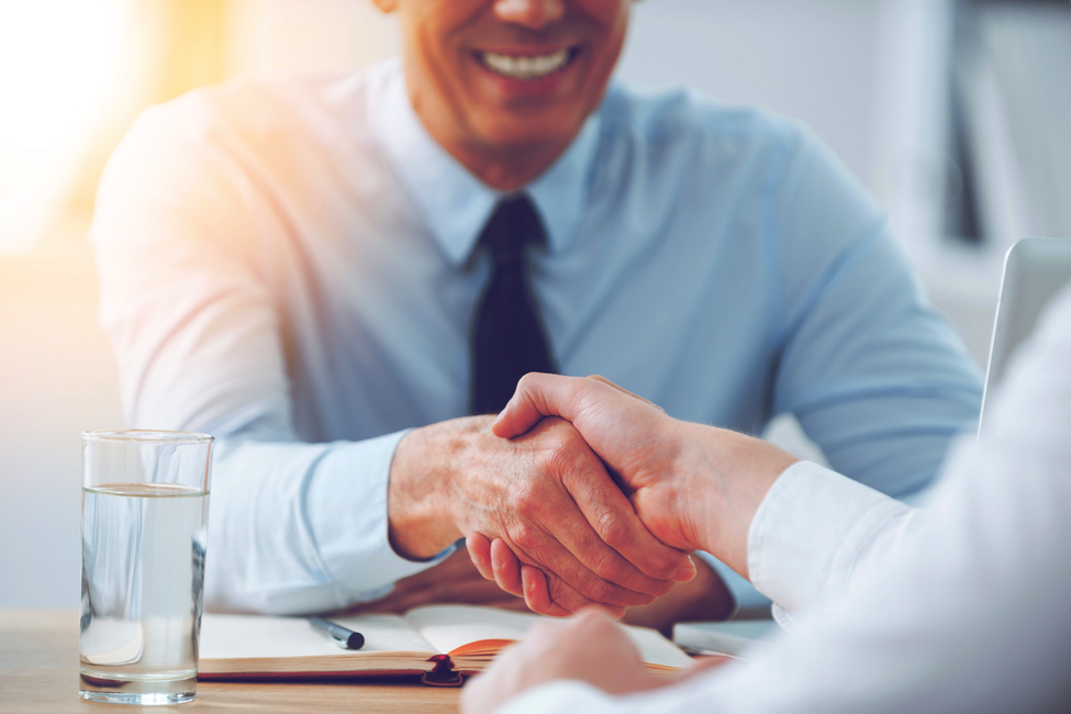 Hand shake